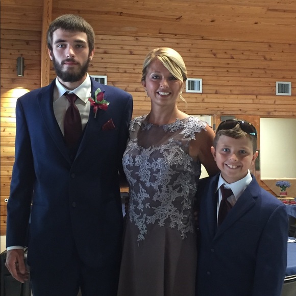 Meet your Posher, Bridget - Picture 3 of 16